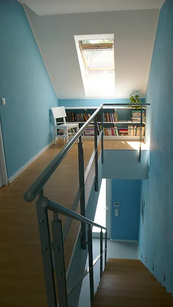 Schodiská a zábradlia – fotografia z archívu ZAMMOS 156